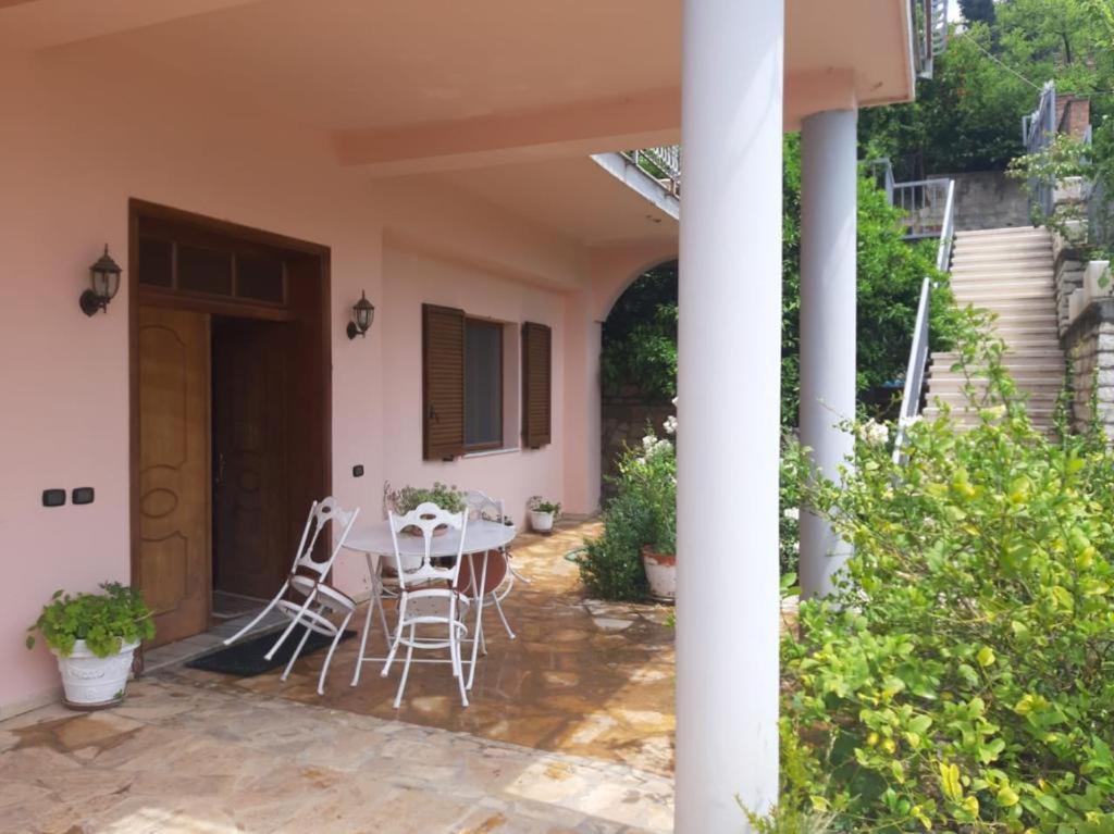Guesthouse Villa Rosa Berat Exterior foto