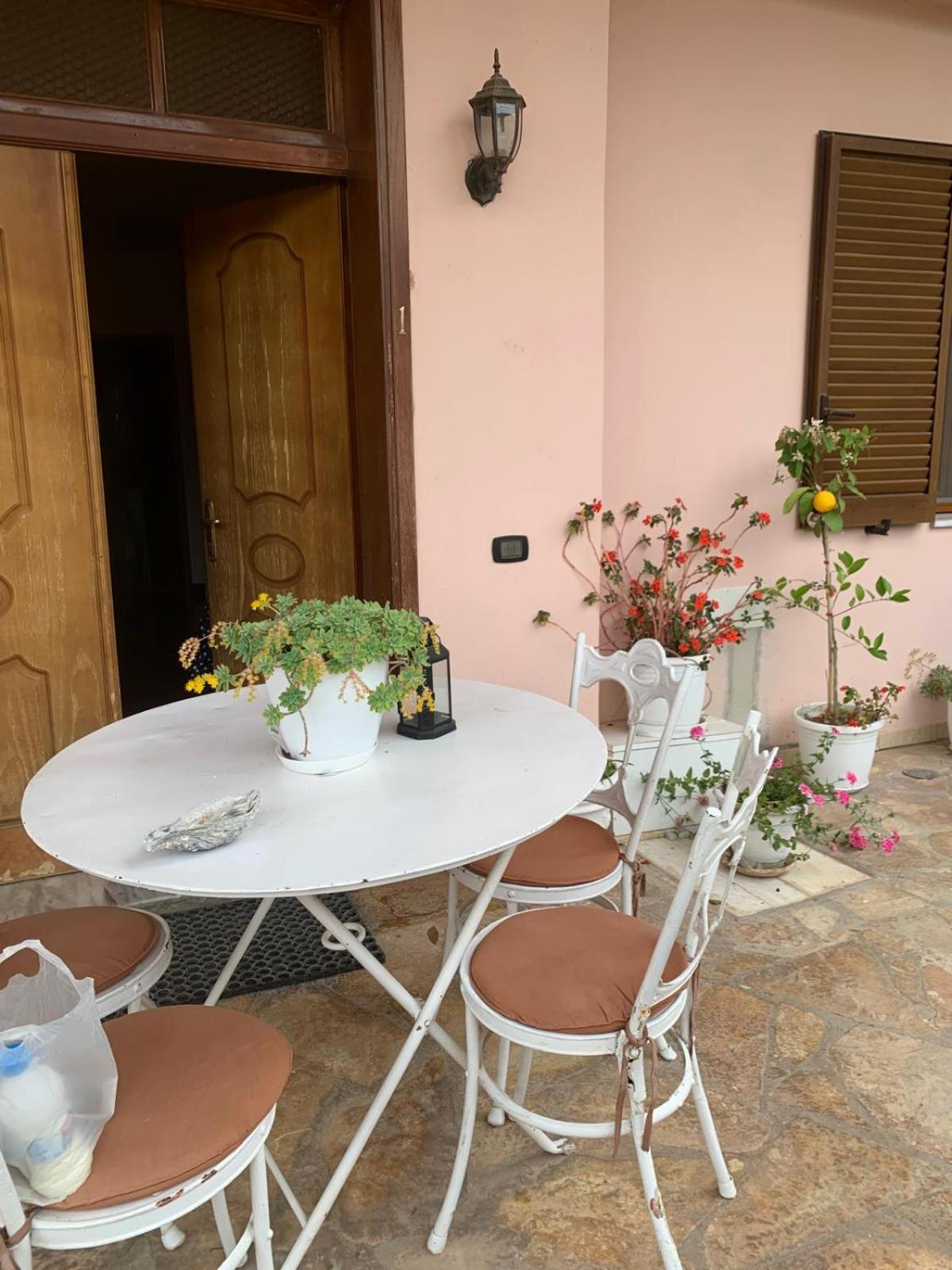 Guesthouse Villa Rosa Berat Habitación foto