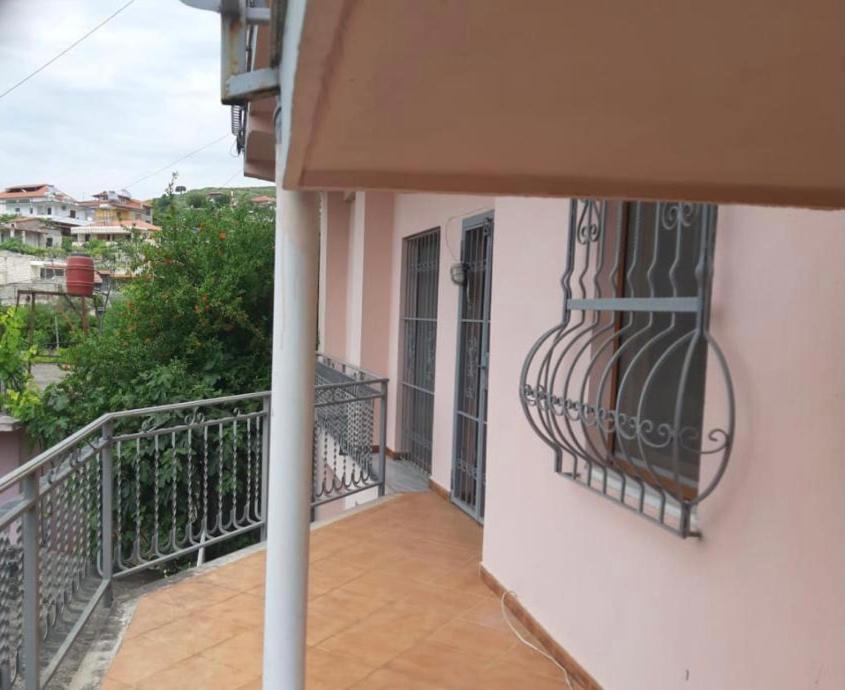 Guesthouse Villa Rosa Berat Habitación foto